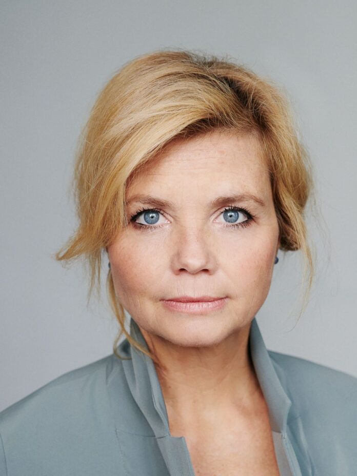 annette frier schlaganfall