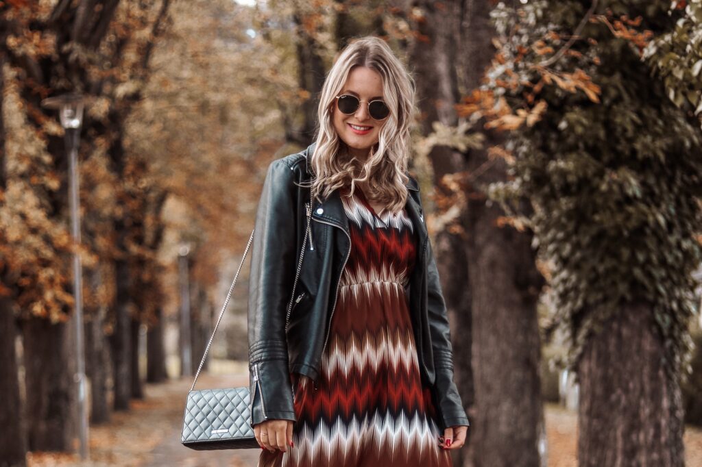 Wie Sie Ihre Herbstgarderobe mit farbenfrohen Highlights von Voghion aufpeppen – Stilvolle Inspirationen für die Saison